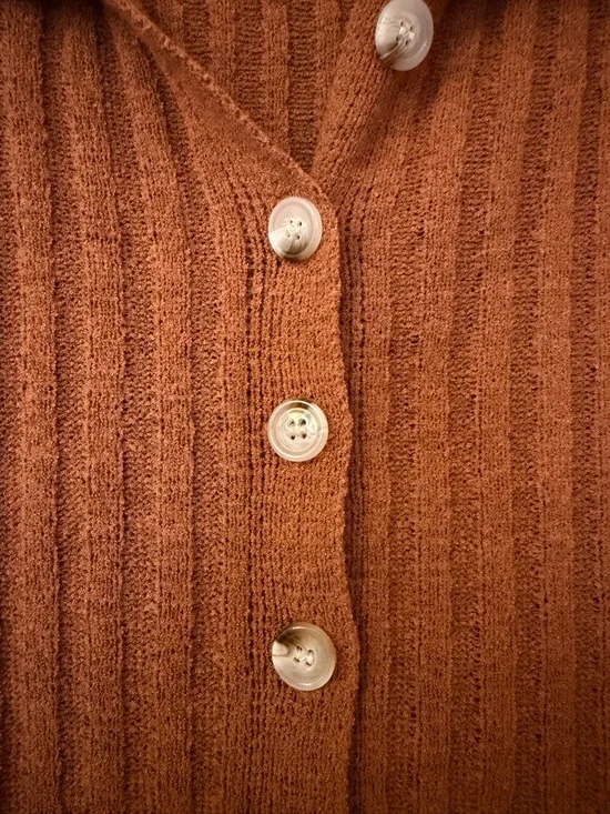 Lulu's Rust-Colored Ribbed Knit Top - Picture 3 of 5